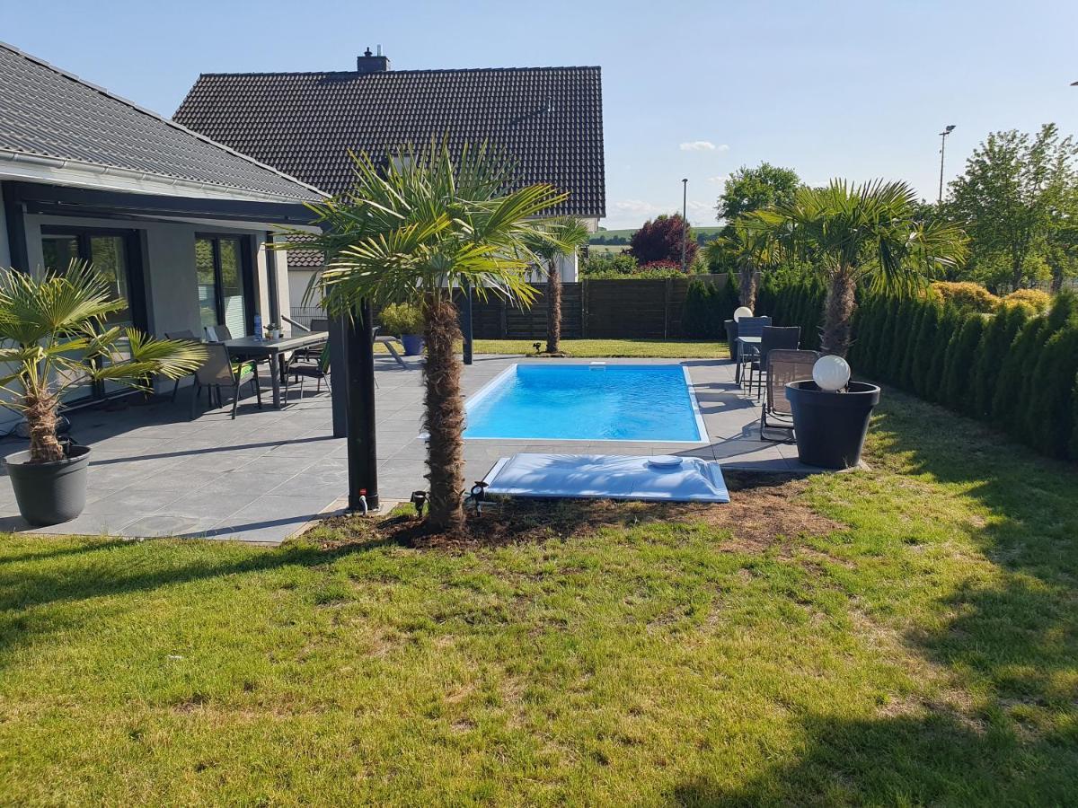 Grosszuegige Unterkunft Mit Terrasse Oberbrechen Eksteriør bilde