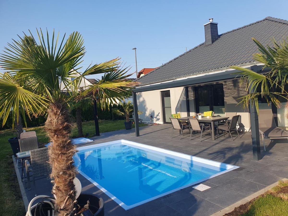 Grosszuegige Unterkunft Mit Terrasse Oberbrechen Eksteriør bilde